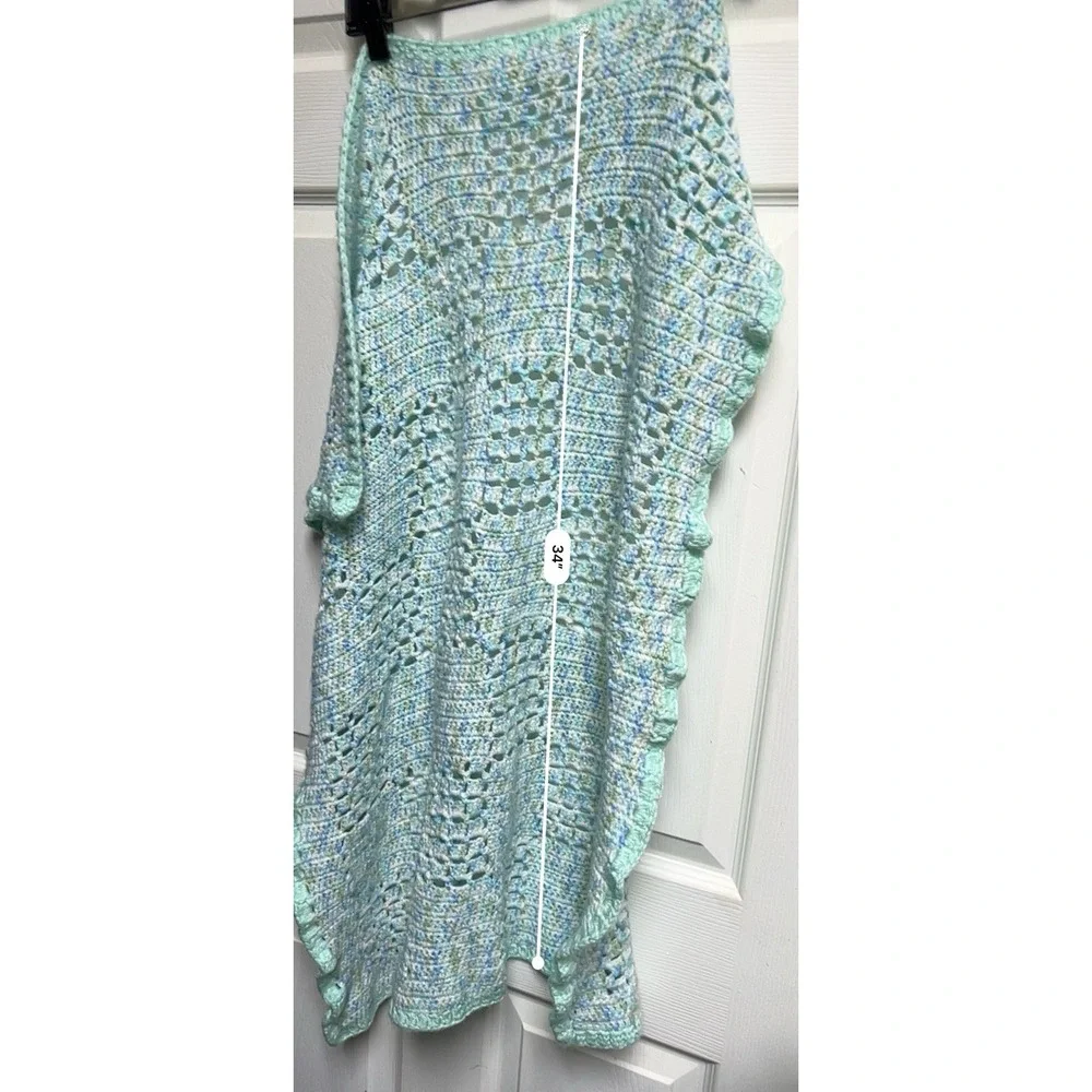 Handmade Crochet Baby‎ Blanket Pastel Green Blue Variegated Scalloped Edge 31x34